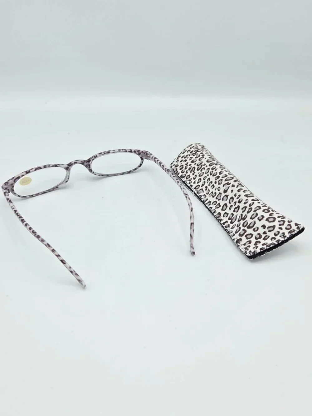 Reading Glasses with Matching Case - Grey & White Leopard Print +2.00